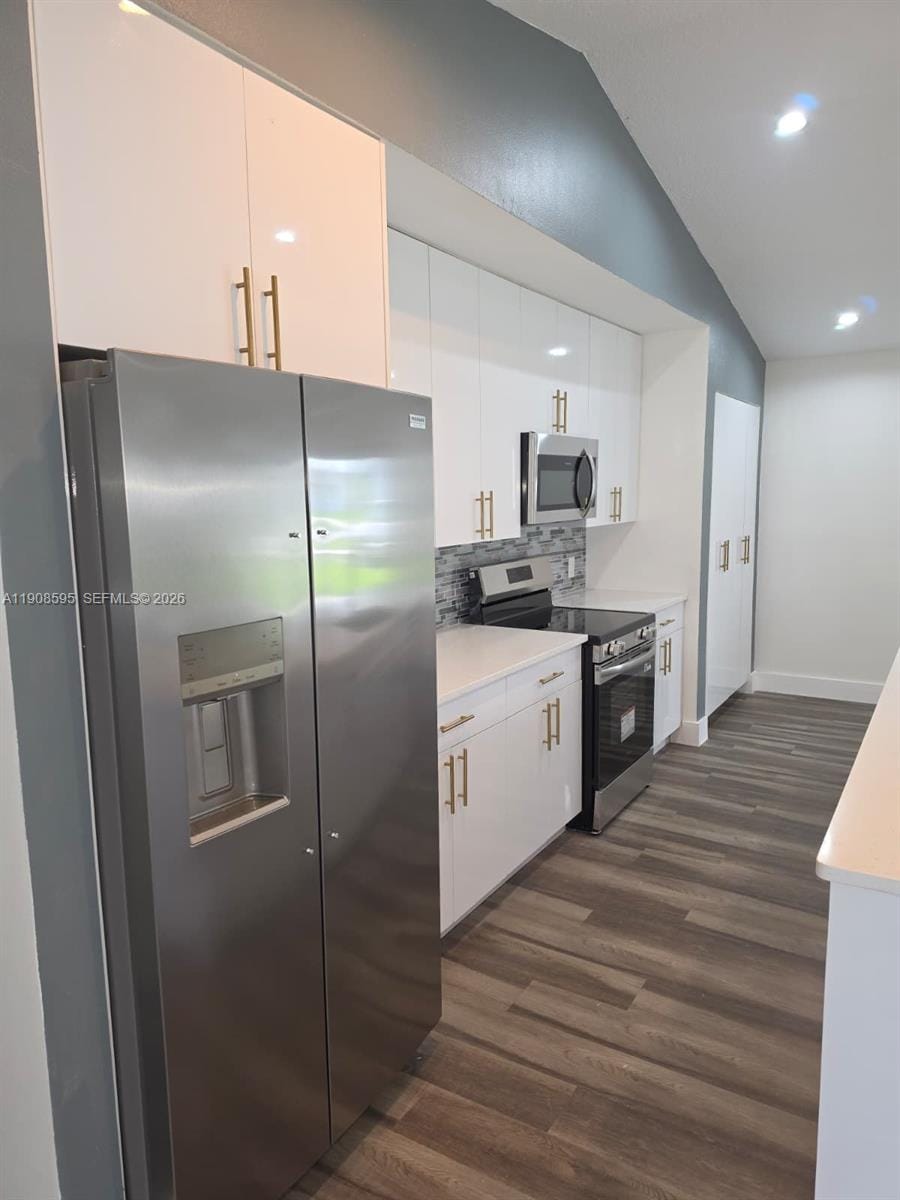 482 NW Marion Avenue — photo 4