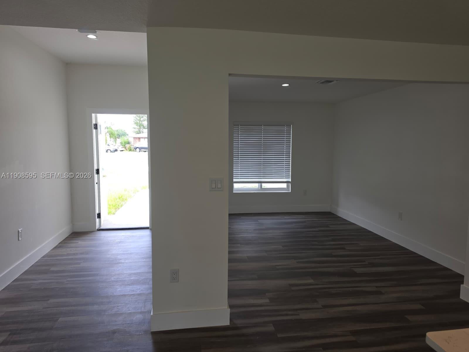 482 NW Marion Avenue — photo 9