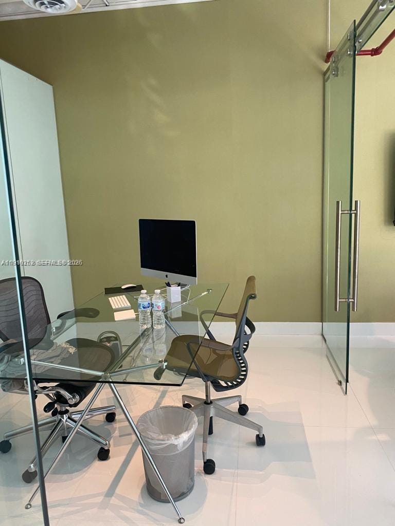1110 Brickell Avenue 804 — photo 5
