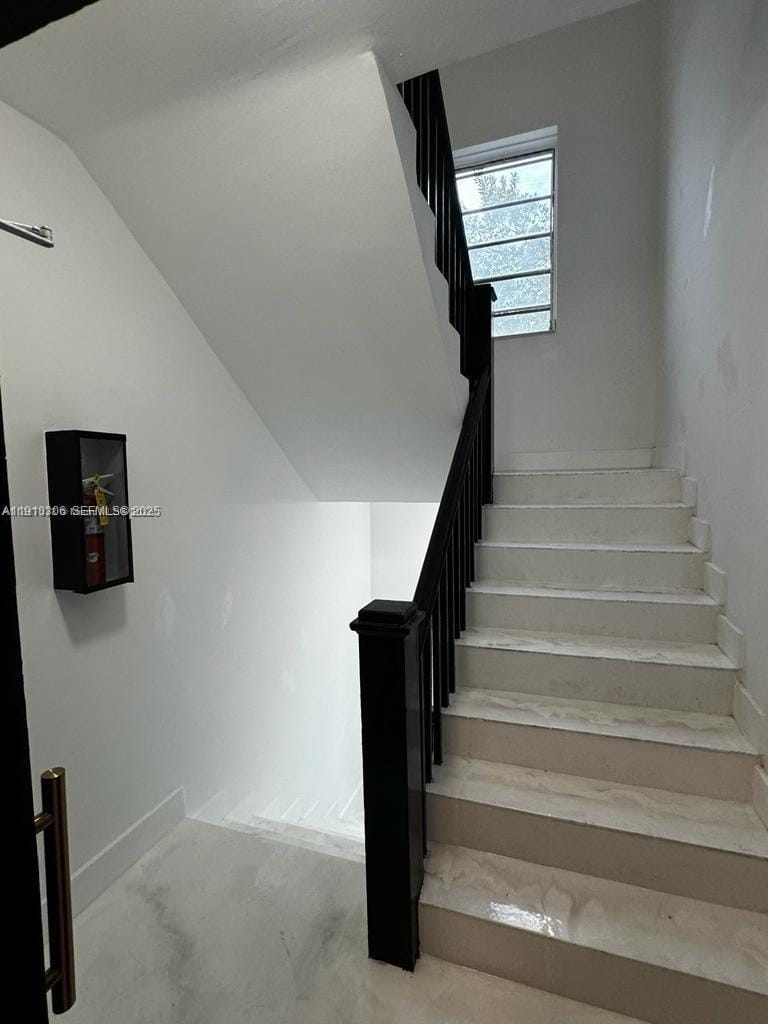 444 Ponce De Leon Boulevard — photo 6