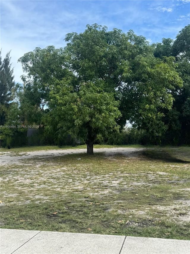 24 NW Th Avenue, sold in Ziladen Properties, Oakland Park, FL