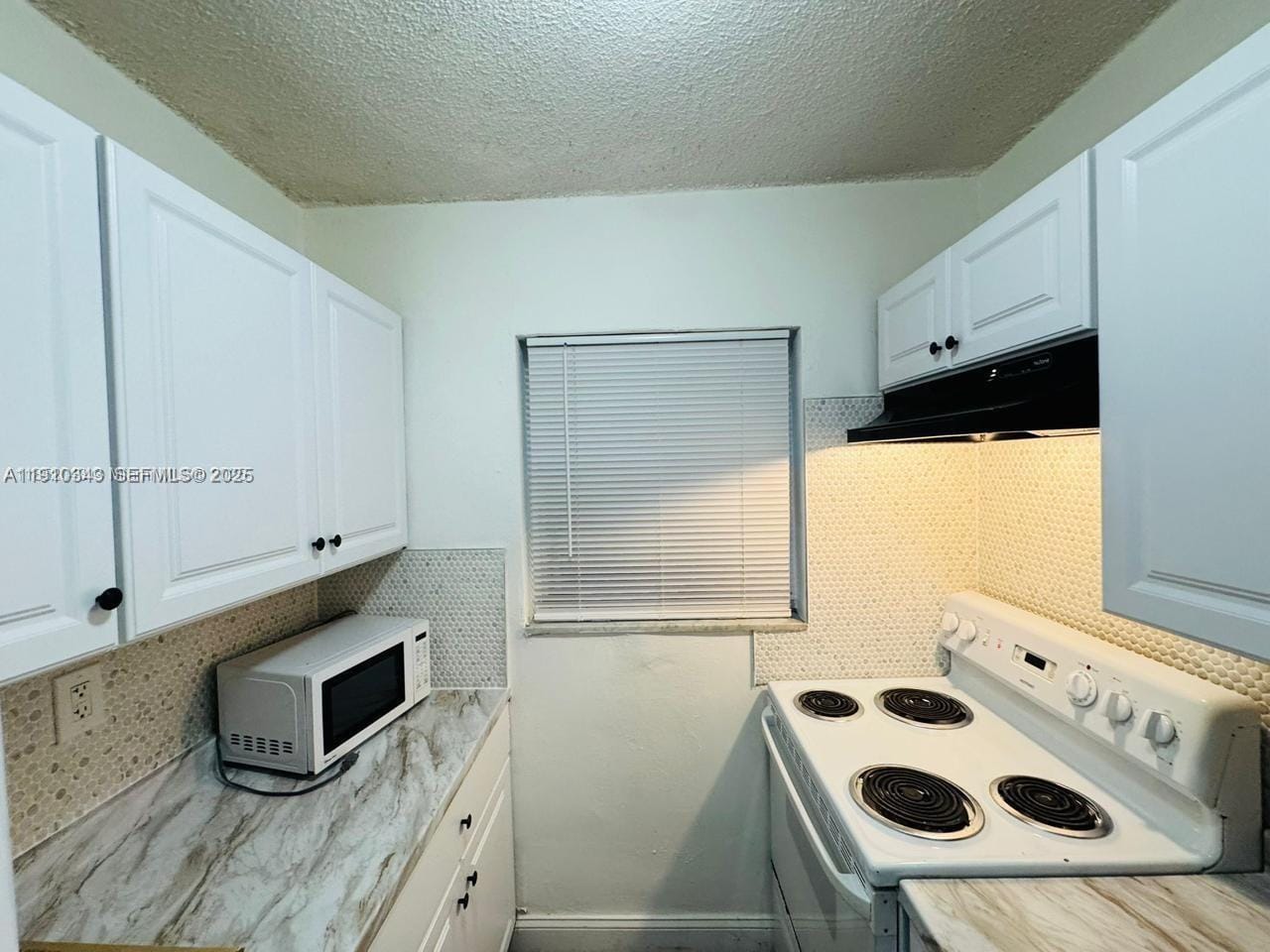 932 NW 5th Street, Miami, FL 33128 photo 6