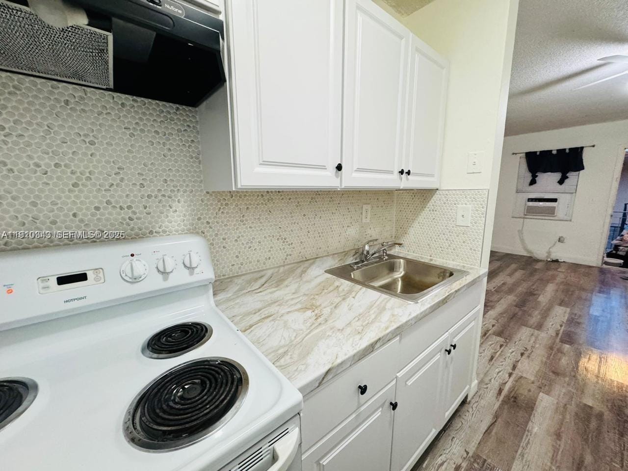 932 NW 5th Street, Miami, FL 33128 photo 10