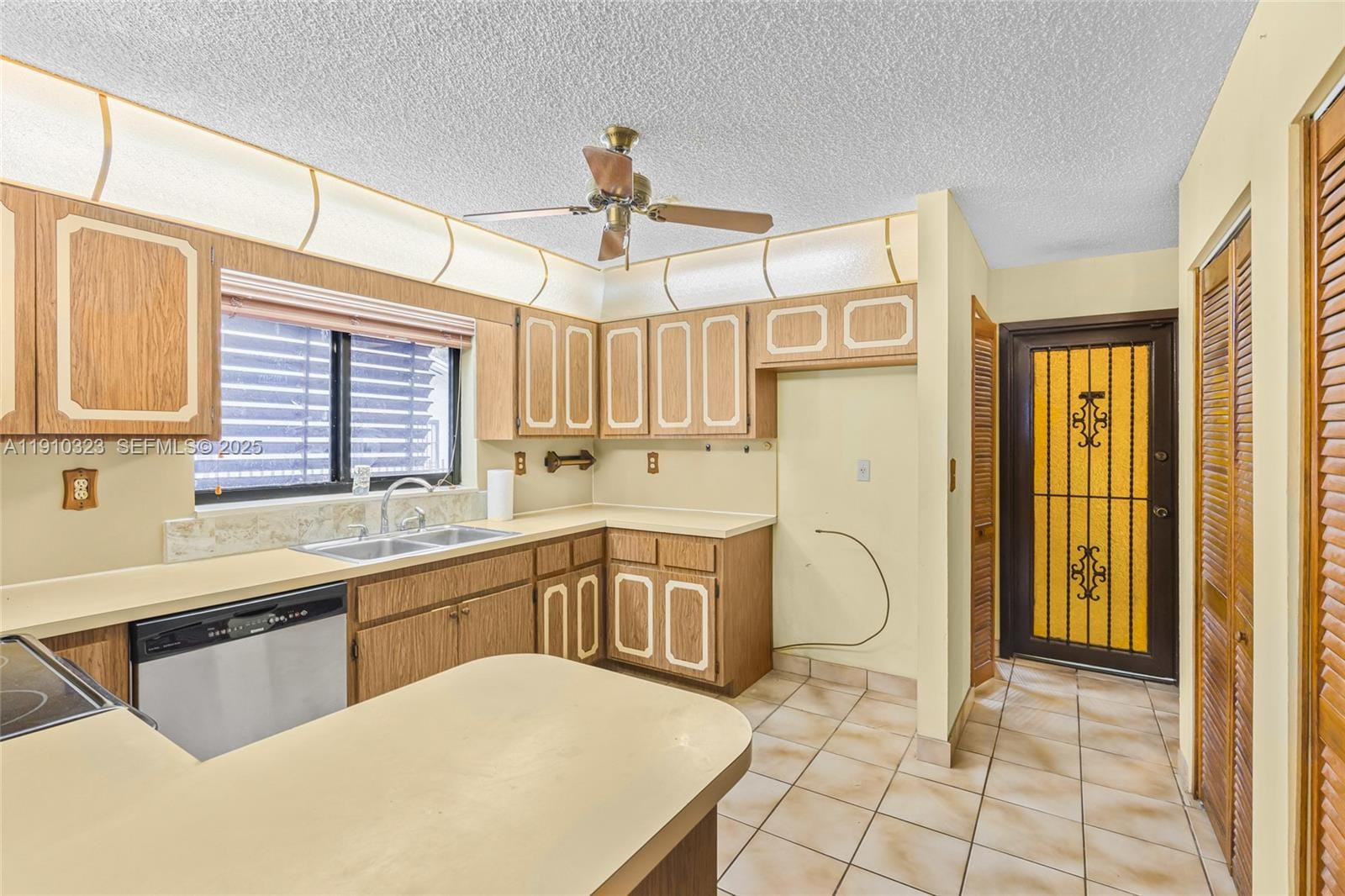 10667 NE 11th Court, Miami Shores, FL 33138 photo 13
