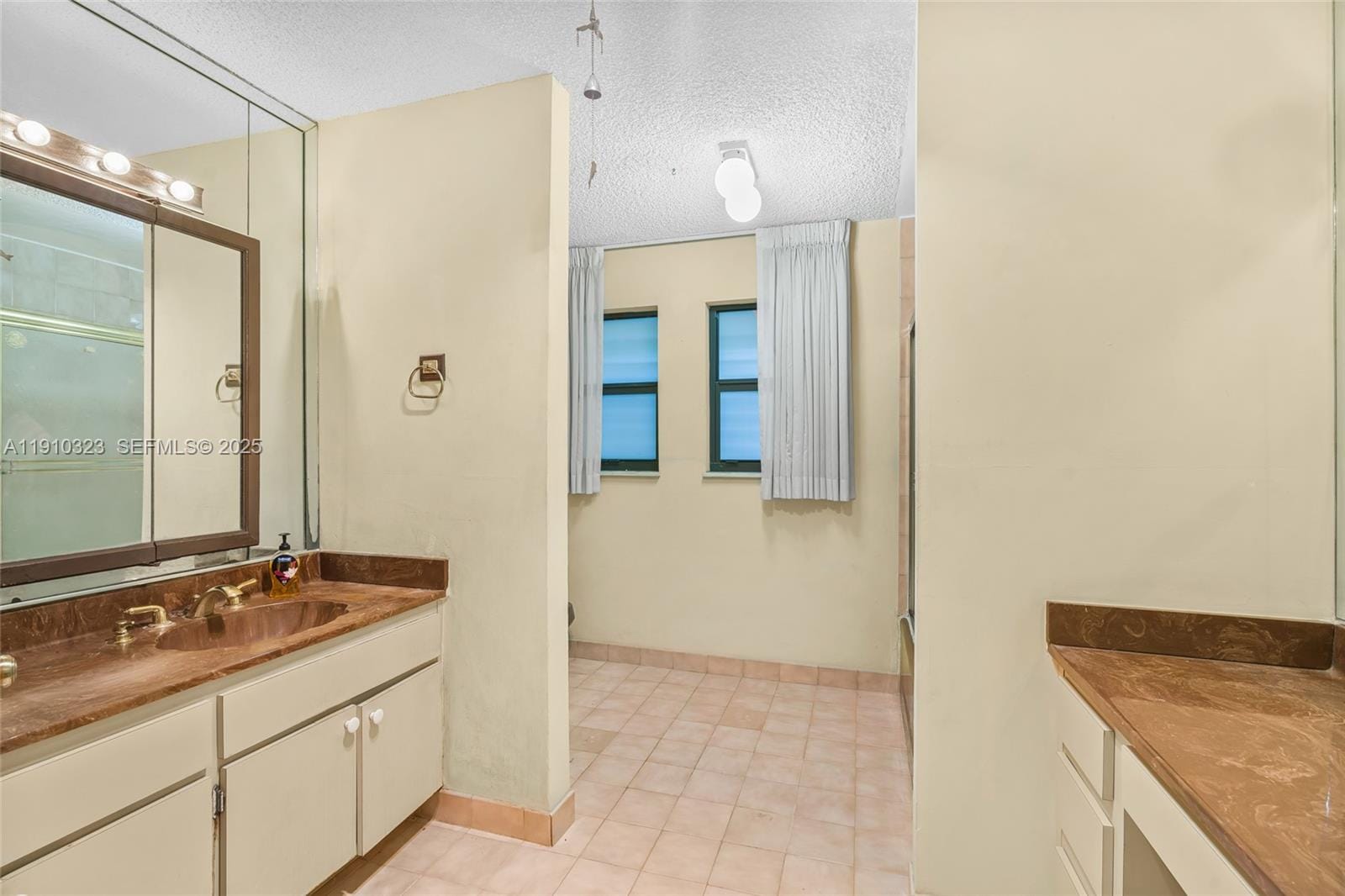 10667 NE 11th Court, Miami Shores, FL 33138 photo 20