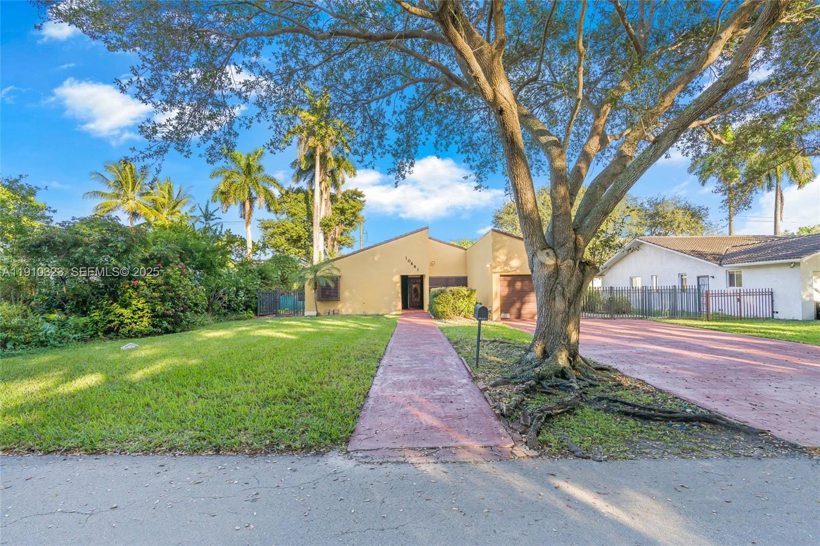 10667 NE 11th Court, Miami Shores, FL 33138 photo 3