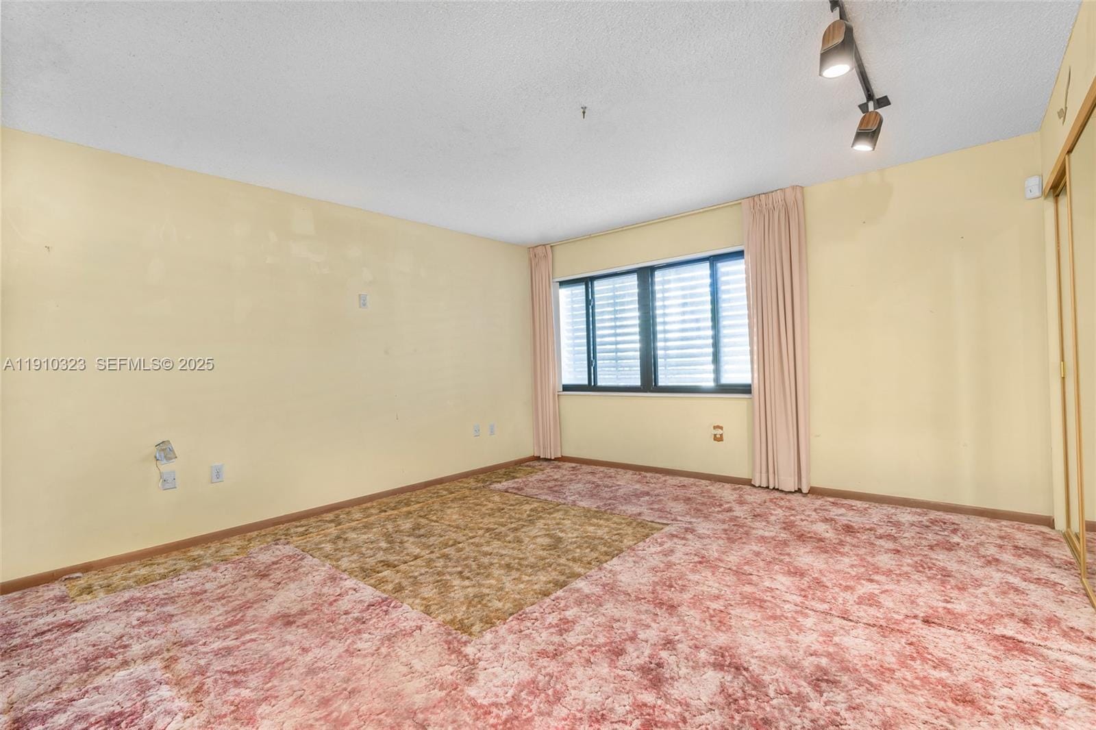 10667 NE 11th Court, Miami Shores, FL 33138 photo 23