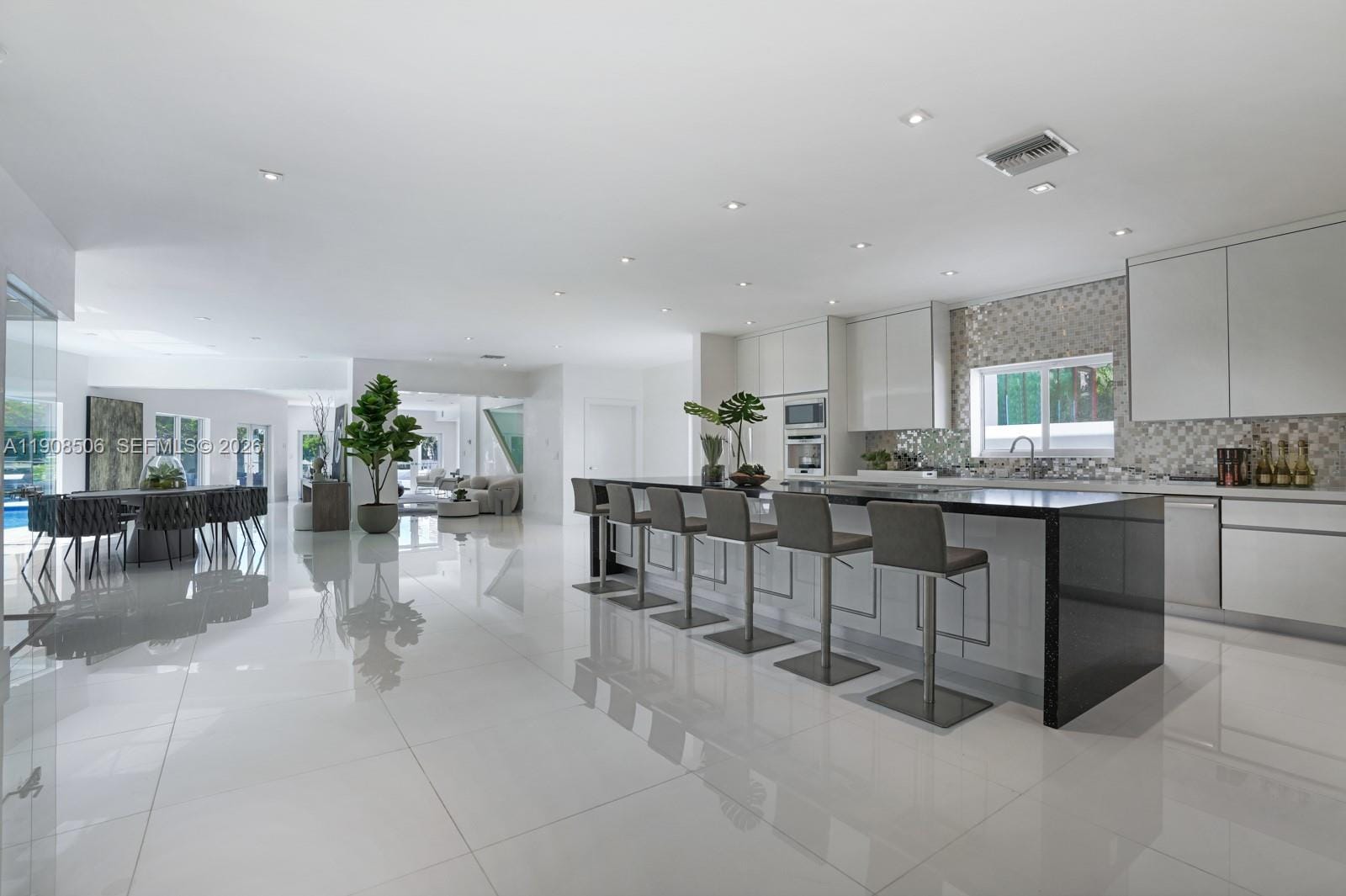 1040 S Shore Drive, Miami Beach, FL 33141 photo 18