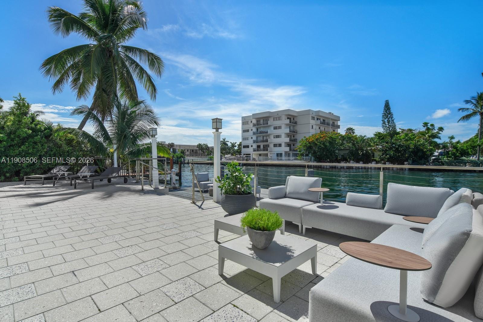 1040 S Shore Drive, Miami Beach, FL 33141 photo 3