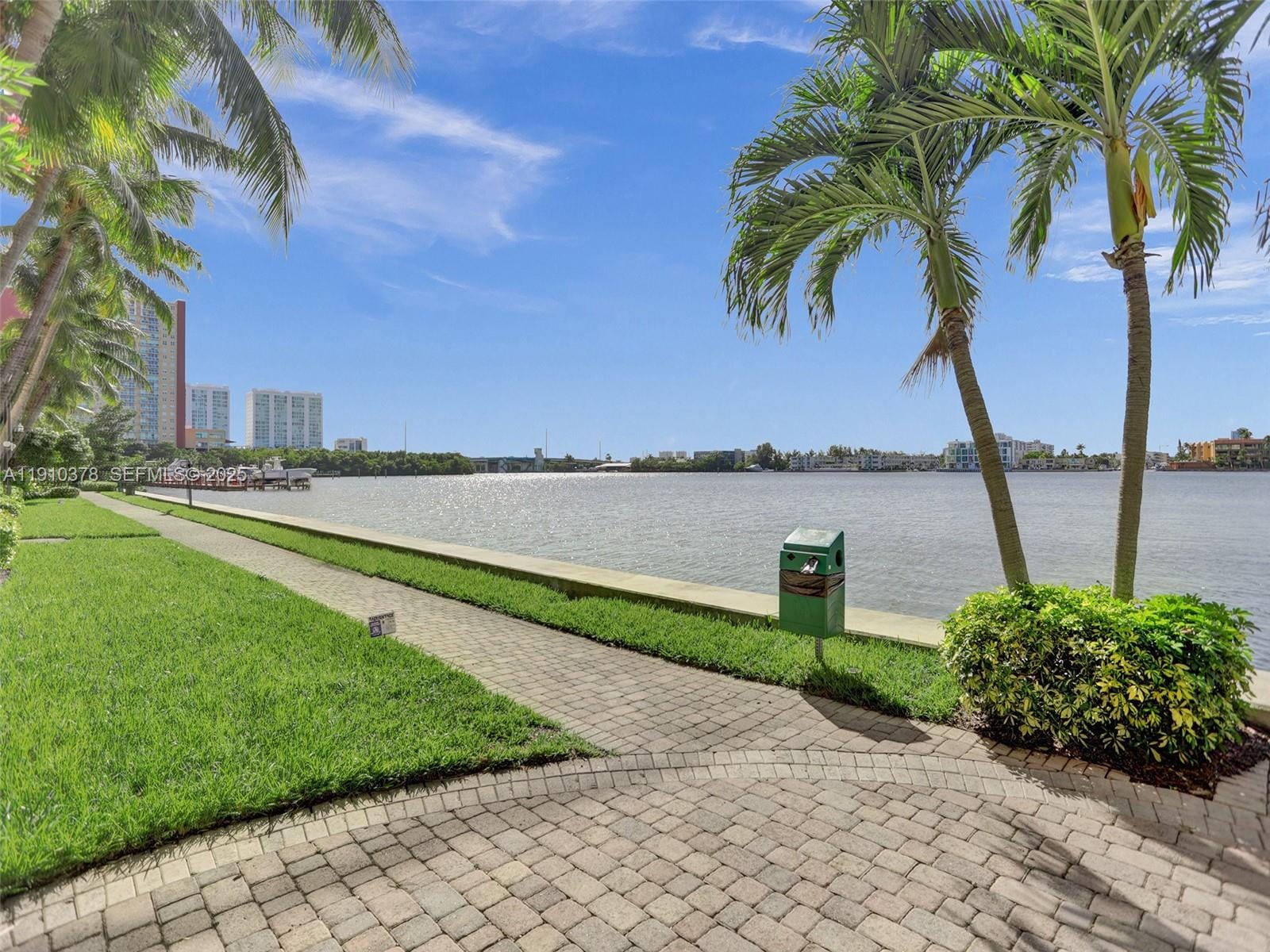 17150 N Bay Road 2102, Sunny Isles Beach, FL 33160 photo 21