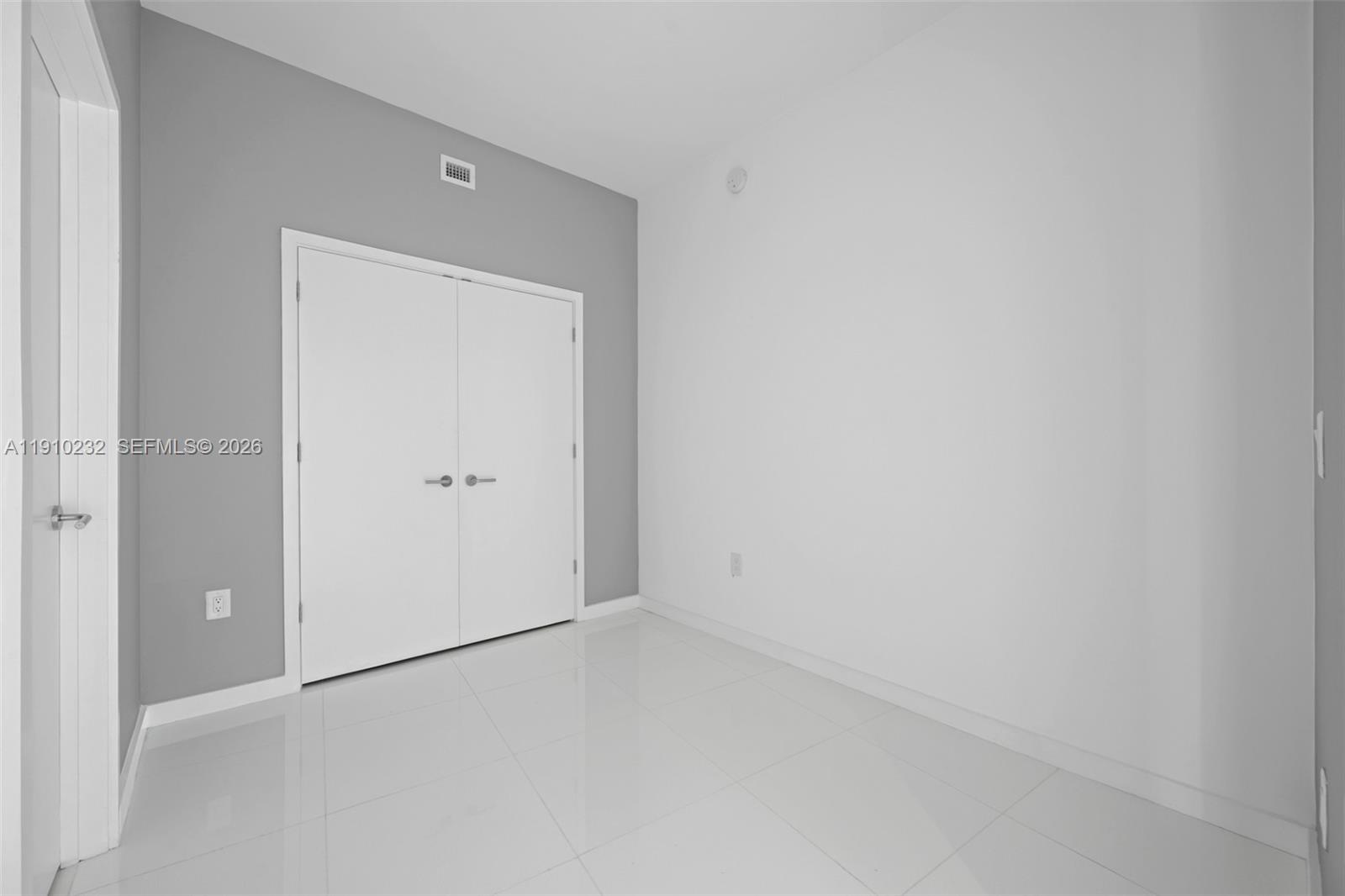 851 NE 1st Avenue 4204, Miami, FL 33132 photo 26