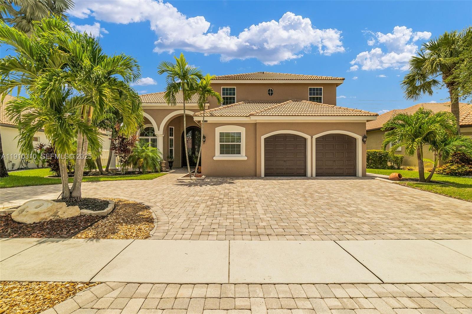 15974 SW 16th Street, Pembroke Pines, FL 33027, Pembroke Pines