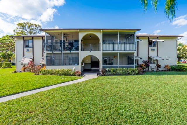 3487 La Palmas Court D-1, sold in La Pinata Condo, Greenacres, FL