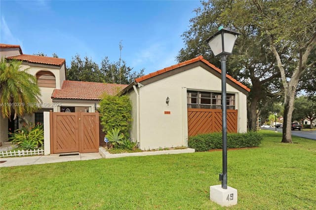 12305 SW 94th Terrace, sold in Kenland Court, Miami, FL