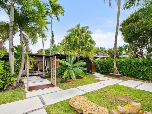 1232 NE 17th Way, sold in Lake Ridge, Fort Lauderdale, FL