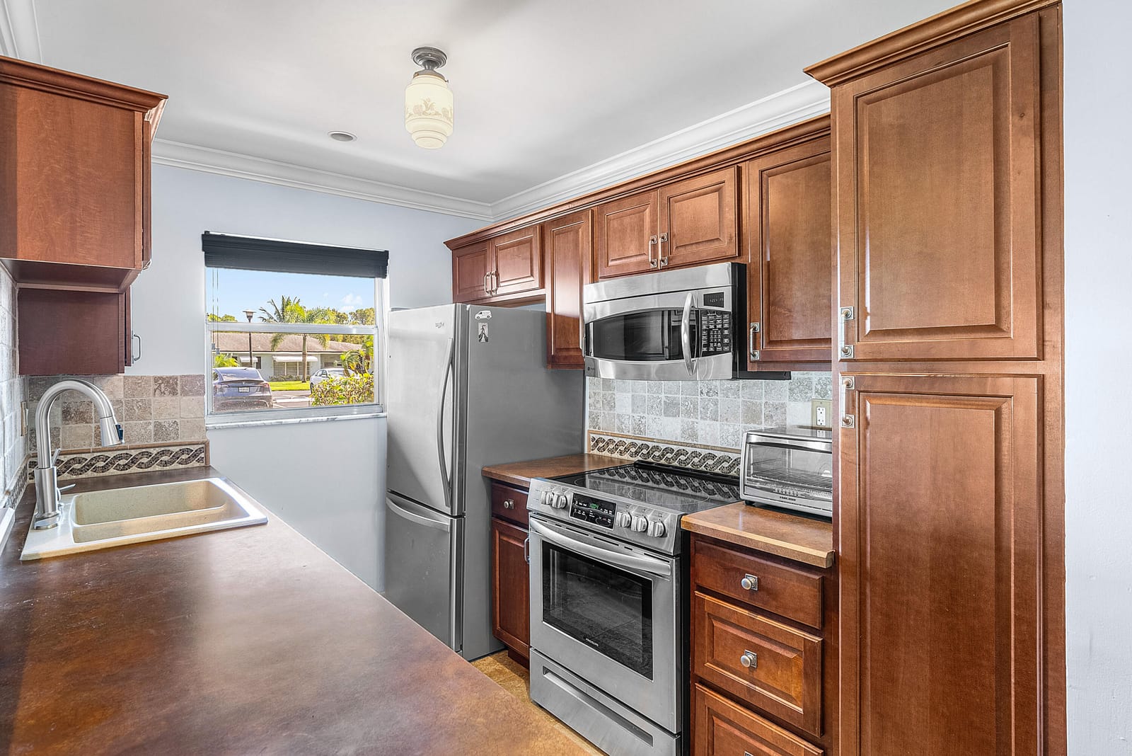 510 High Point Drive D — photo 5