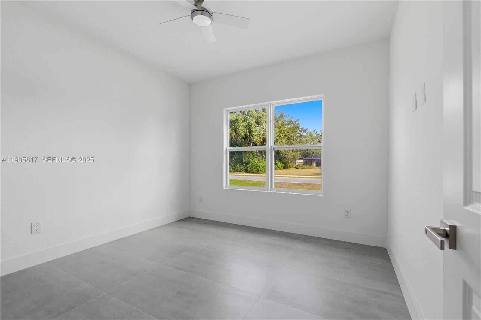 407 Harbor Boulevard — photo 11