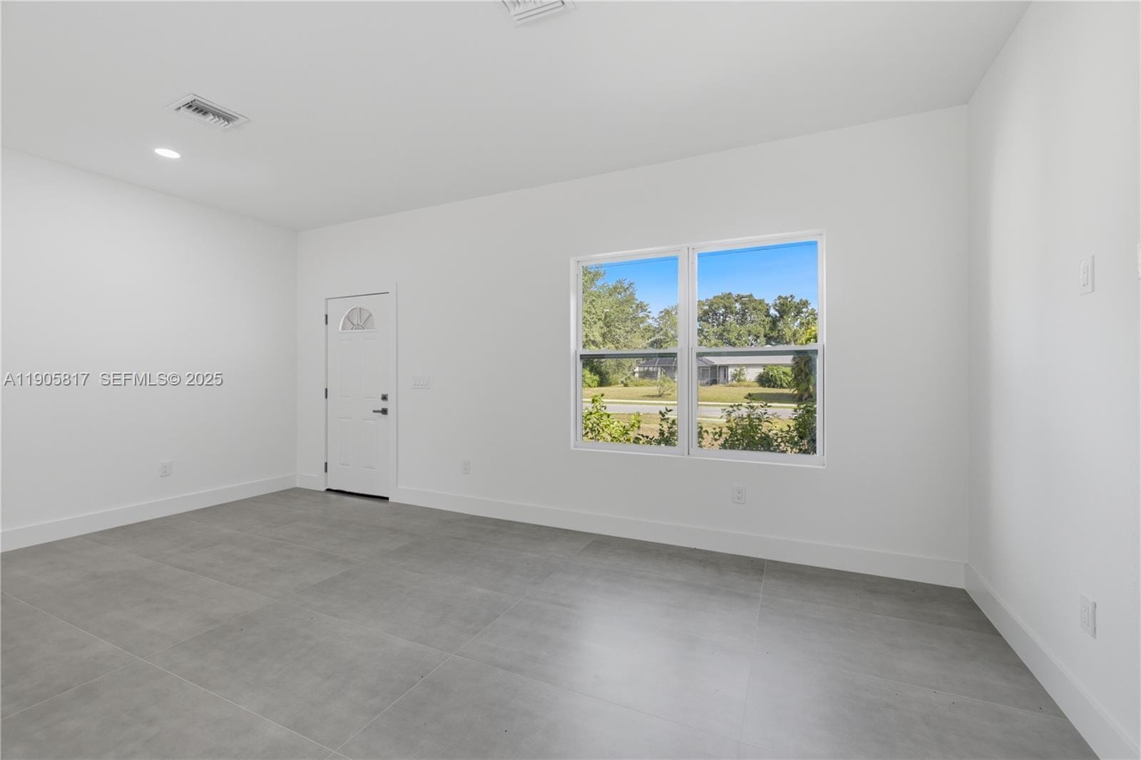 407 Harbor Boulevard — photo 4