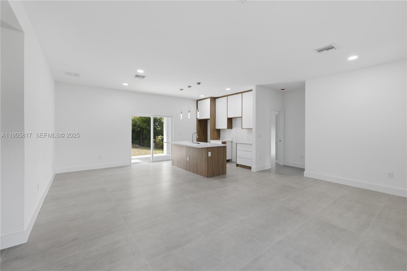 407 Harbor Boulevard — photo 6