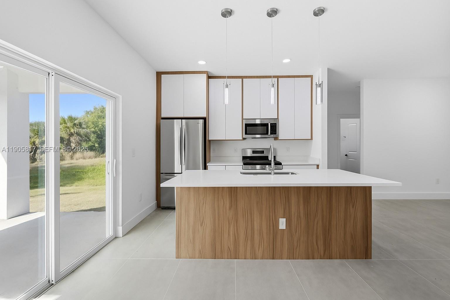 407 Harbor Boulevard — photo 8