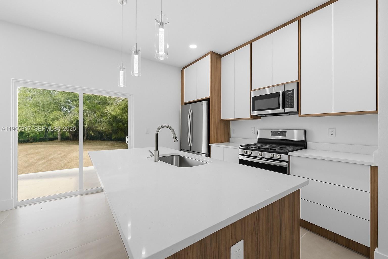 407 Harbor Boulevard — photo 10