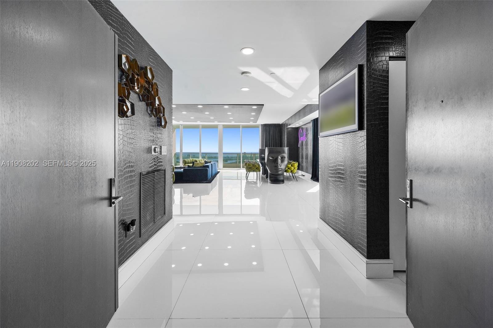 900 Biscayne Boulevard PH6201, Miami, FL 33132 photo 3