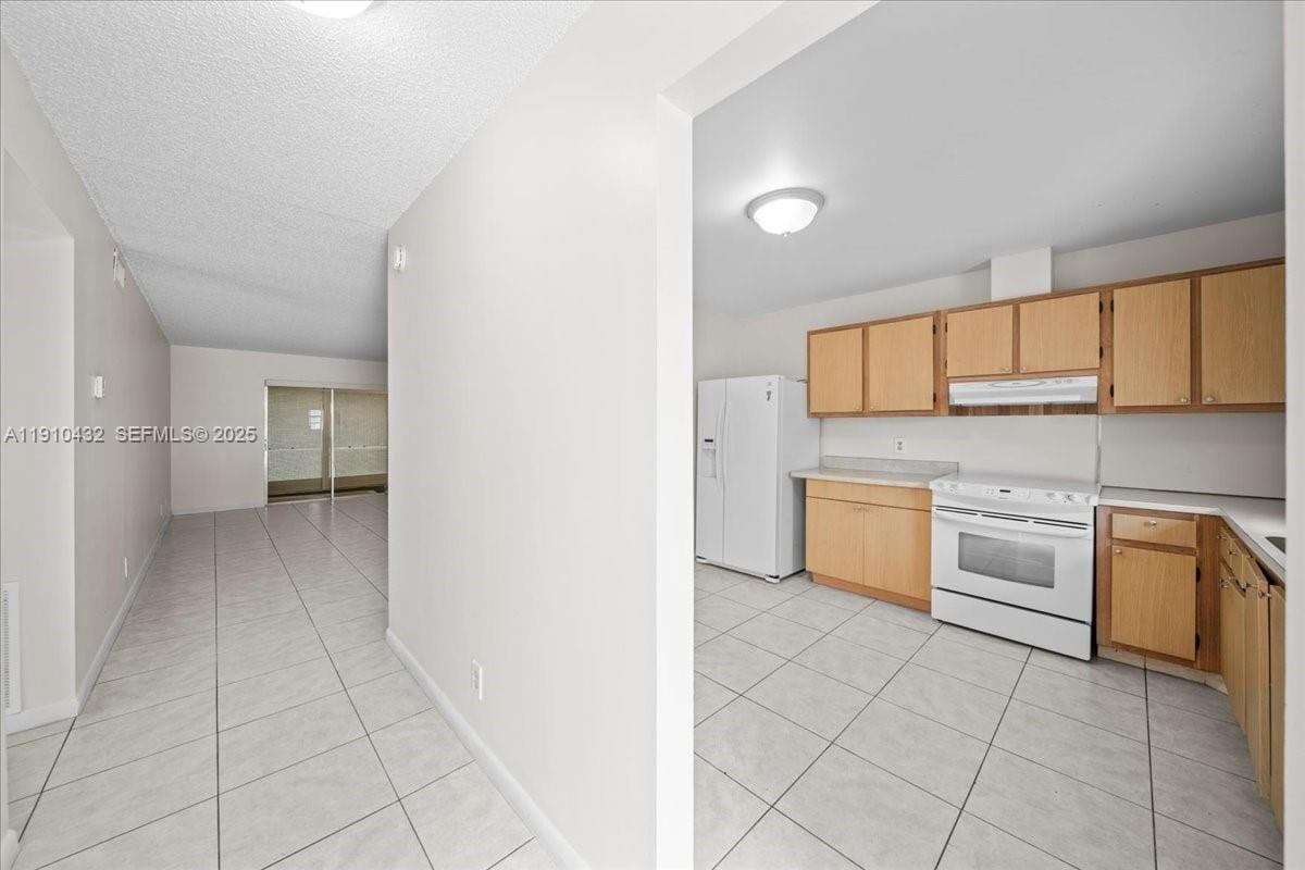 508 Holyoke Lane A — photo 3