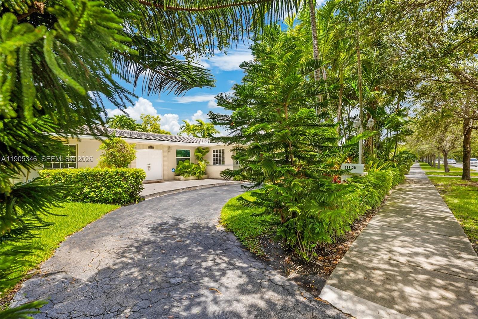 13820 SW 82nd Avenue, Palmetto Bay, FL 33158