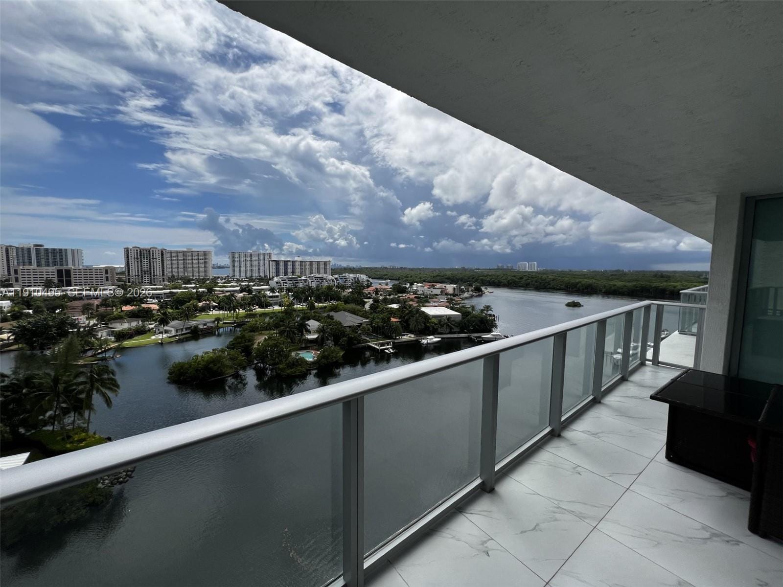330 Sunny Isles Boulevard 51008 — photo 8