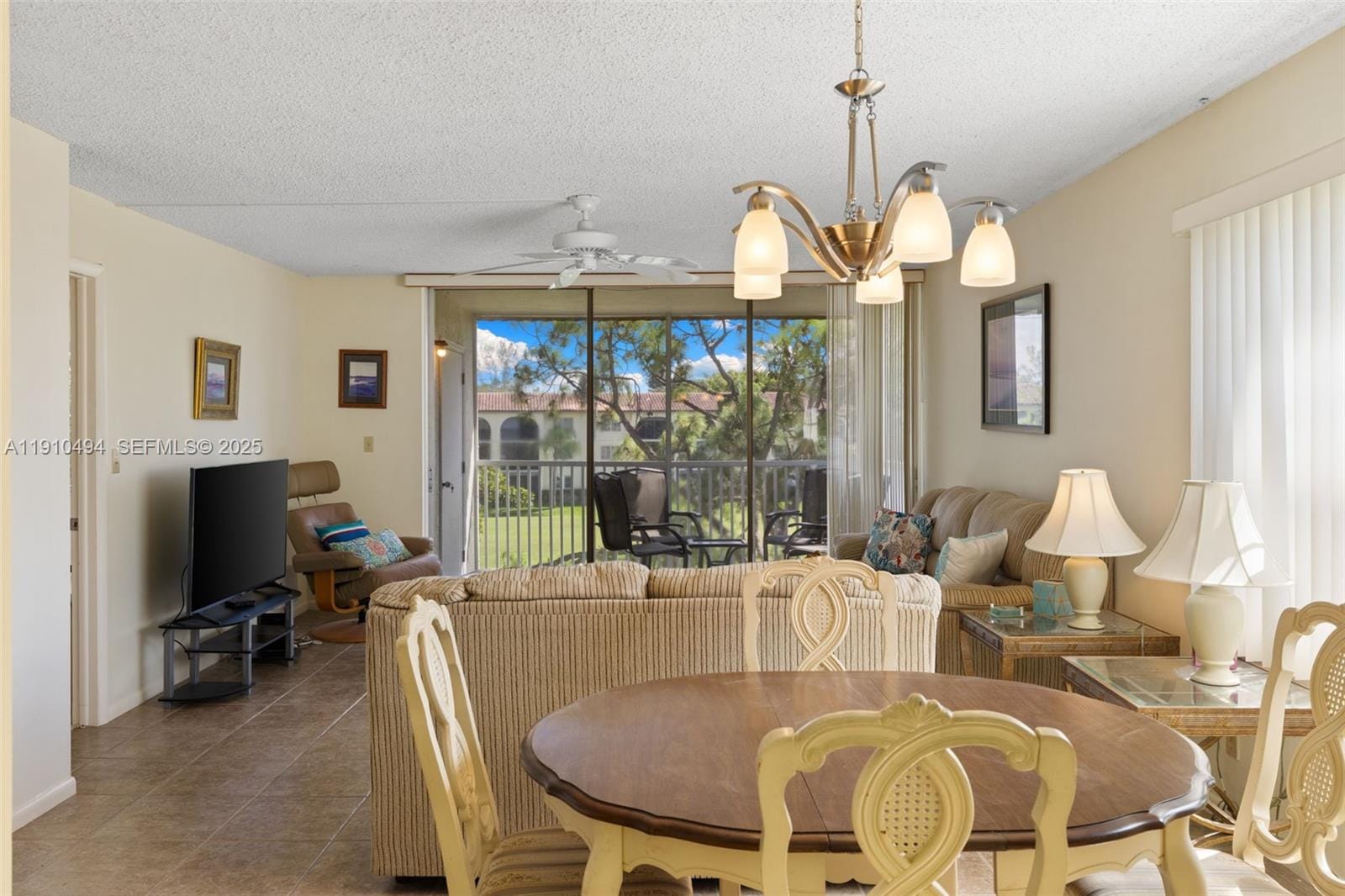 1087 Forest Lakes Drive 309, Naples, FL 34105 photo 15