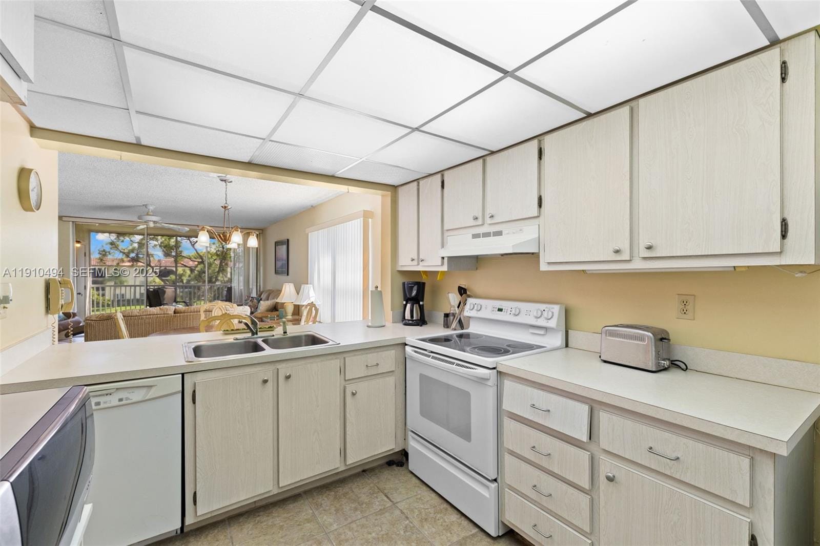 1087 Forest Lakes Drive 309, Naples, FL 34105 photo 18