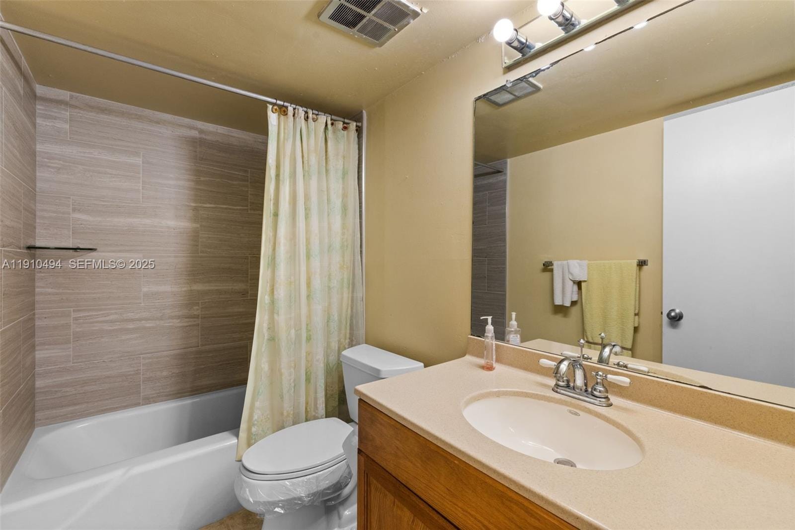 1087 Forest Lakes Drive 309, Naples, FL 34105 photo 30