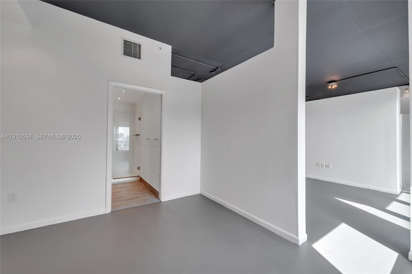 10 SW South River Drive 1509, Miami, FL 33130 photo 23