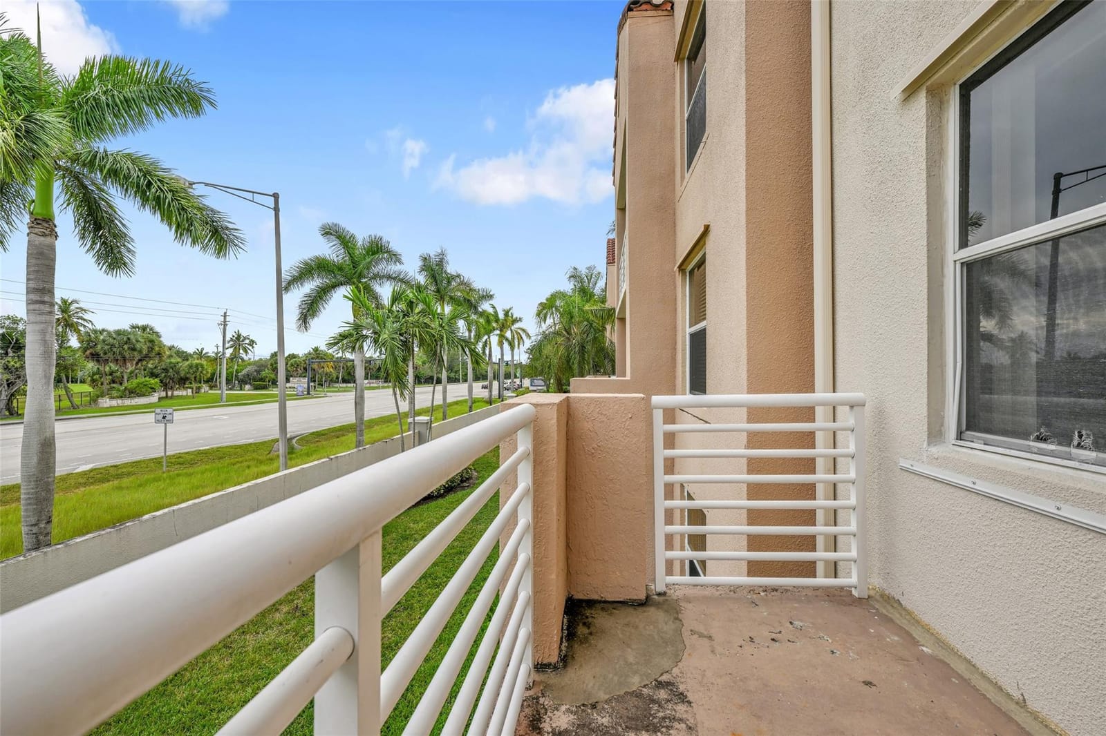 2711 Ocean Club Boulevard 204, Hollywood, FL 33019 photo 16