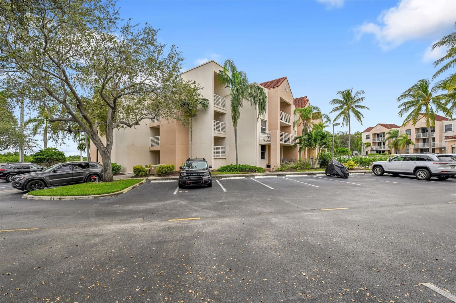 2711 Ocean Club Boulevard 204, Hollywood, FL 33019 photo 23