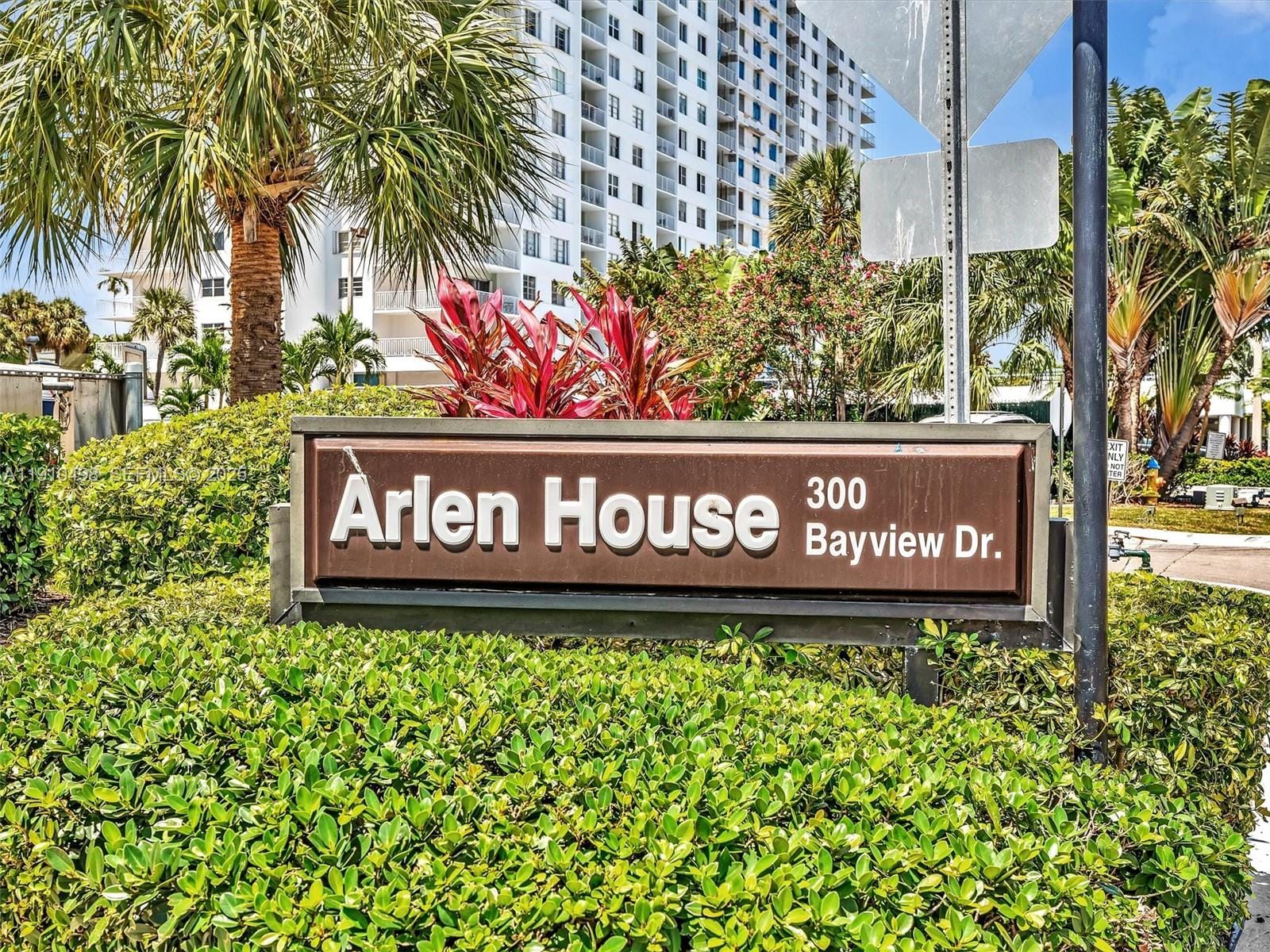 300 Bayview Drive 902 — photo 10