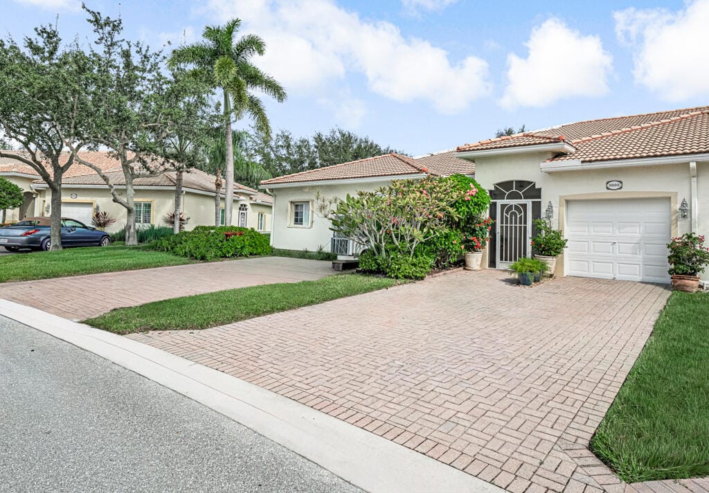 9889 Galleon Drive — photo 2