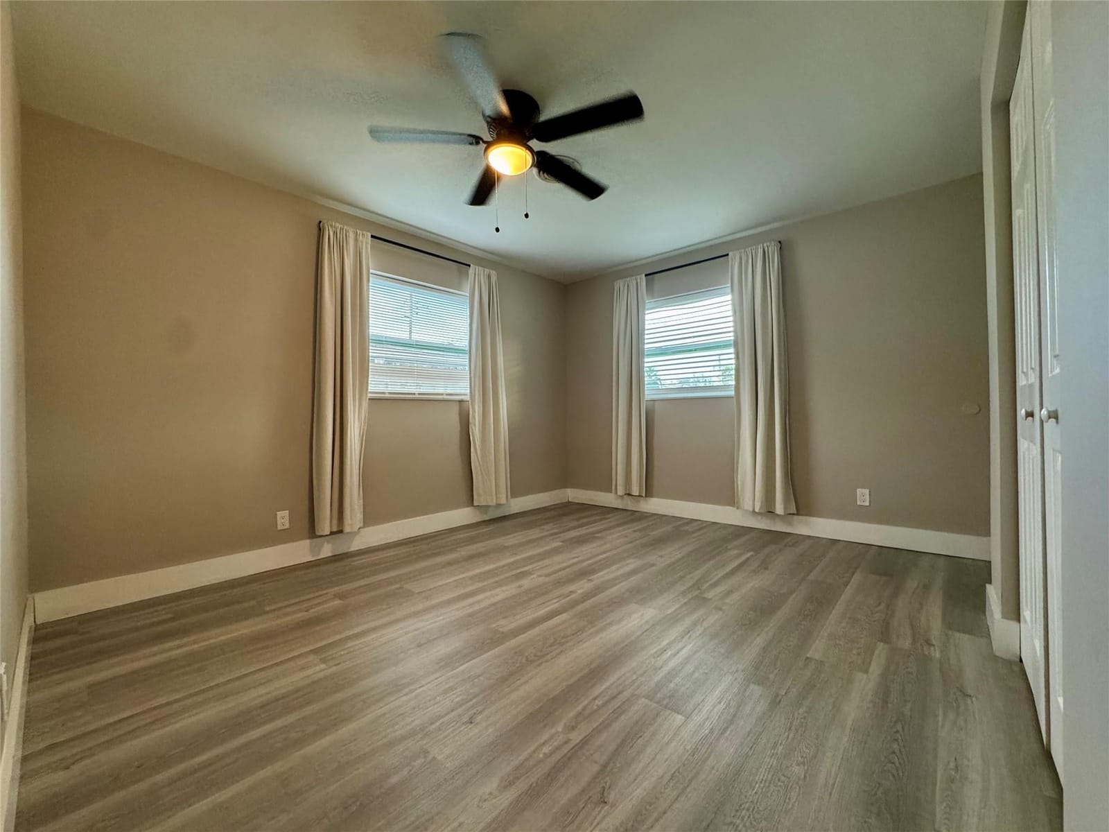 1871 NW 31st Court, Oakland Park, FL 33309 photo 18