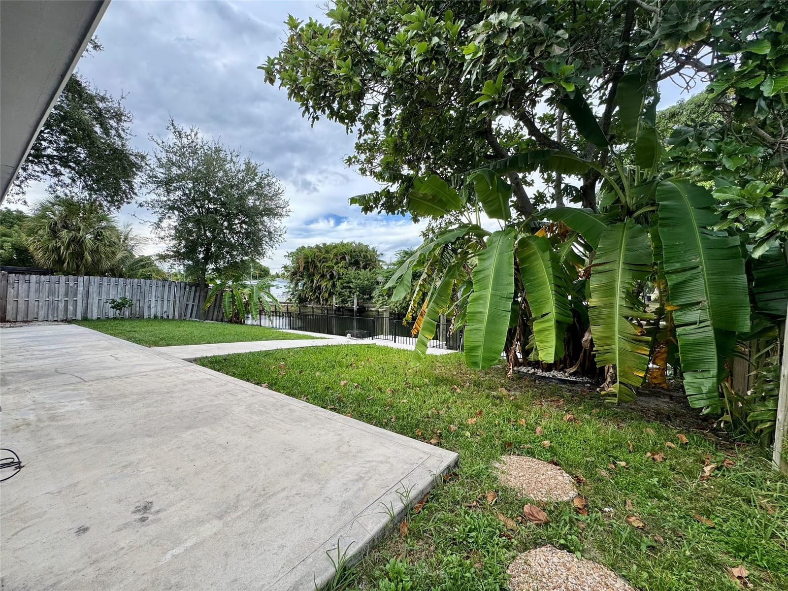 1871 NW 31st Court, Oakland Park, FL 33309 photo 27