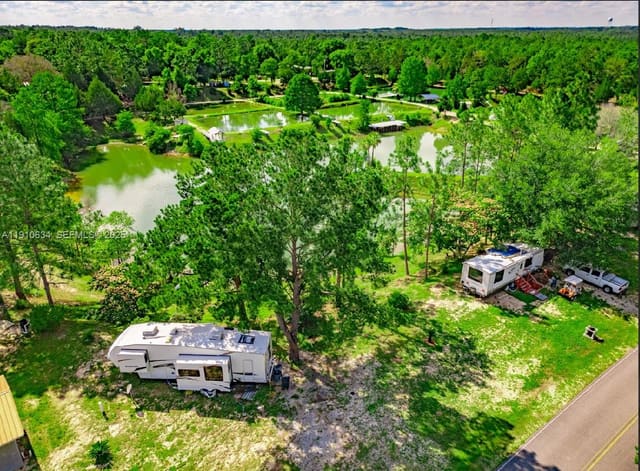 6291 Coy Burgess, FL 32433