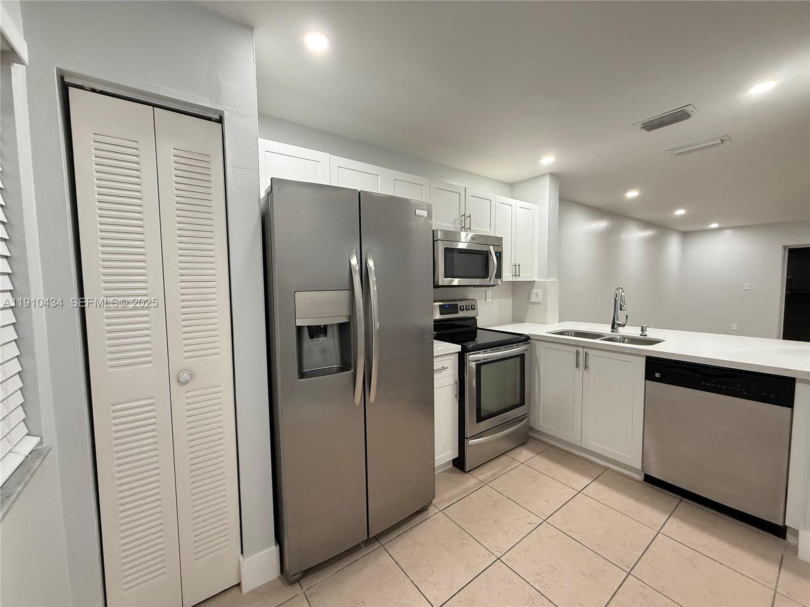 17406 SW 139th Court, Miami, FL 33177 photo 9