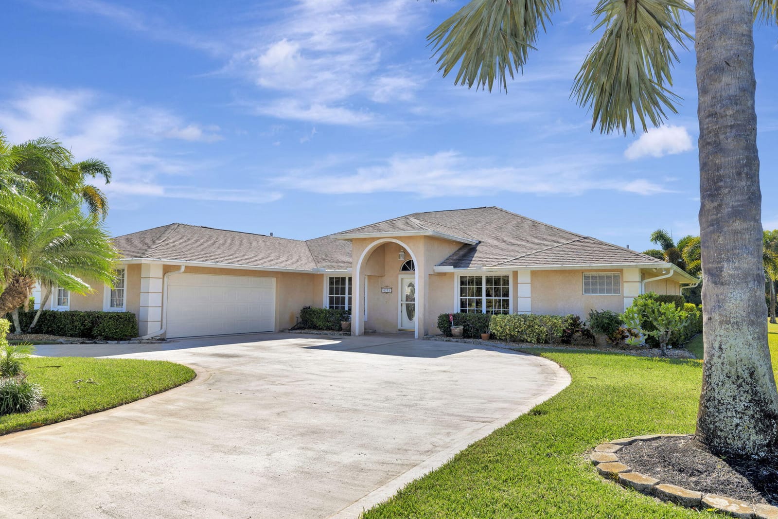 4395 Gator Trace Lane — photo 2