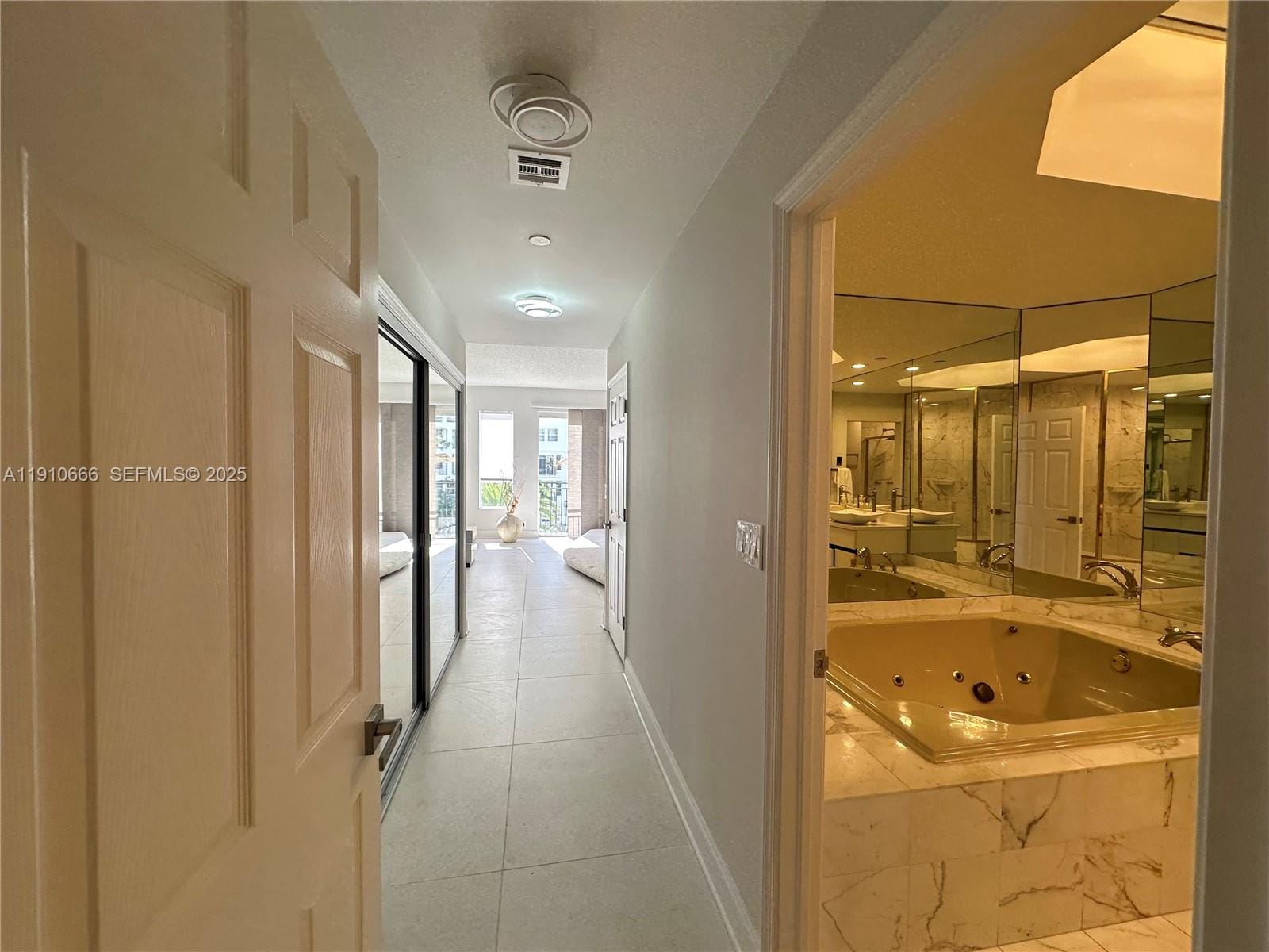 3900 Island Boulevard B-303, Aventura, FL 33160 photo 19