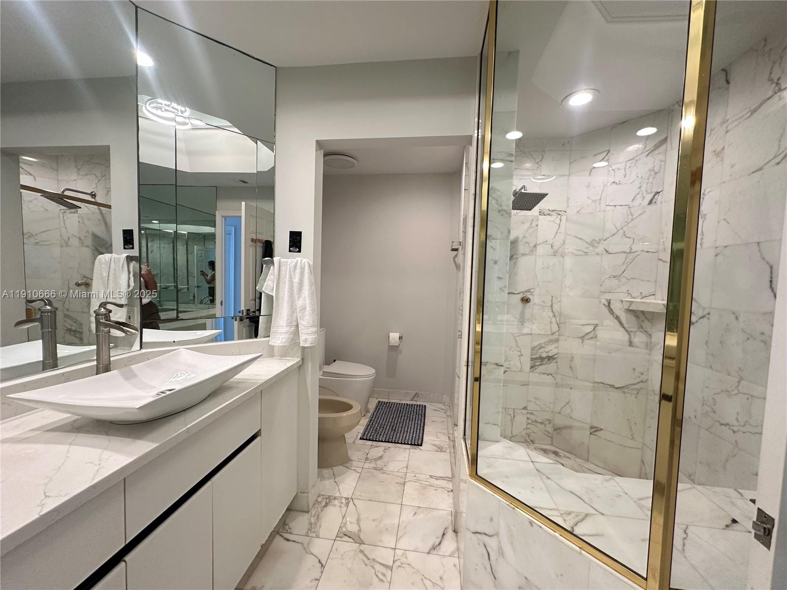 3900 Island Boulevard B-303, Aventura, FL 33160 photo 28
