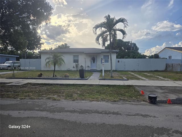 15210 NW 28th Place, sold in Guava Grove Estates 1st A, Miami Gardens, FL