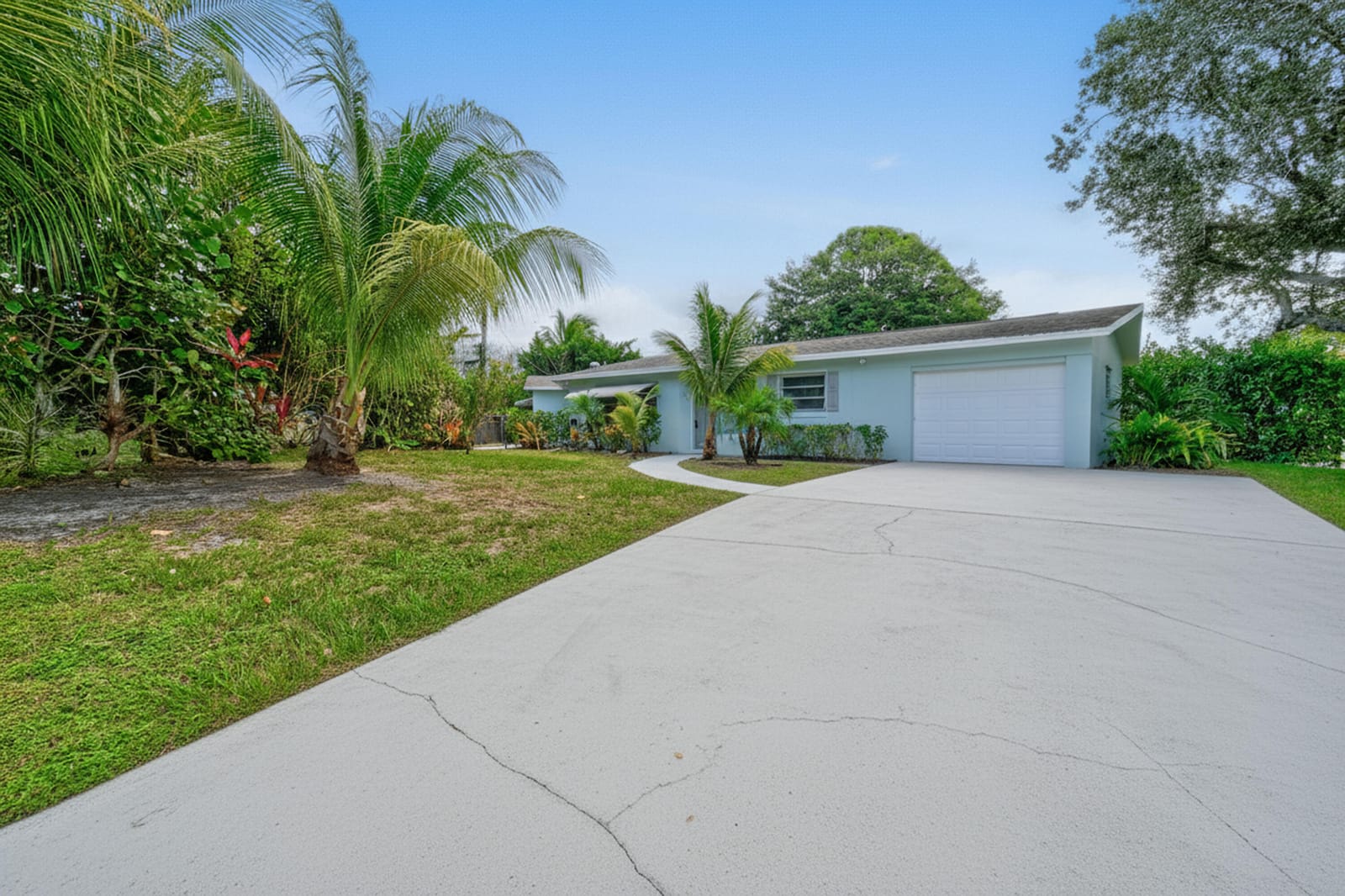 356 Cedar Avenue, Tequesta, FL 33469