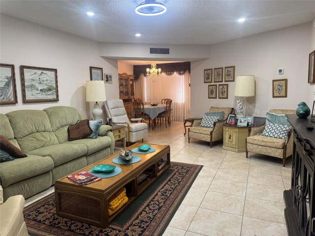 3940 NW 42nd Avenue 312, sold in Topaz South Condo, Lauderdale Lakes, FL
