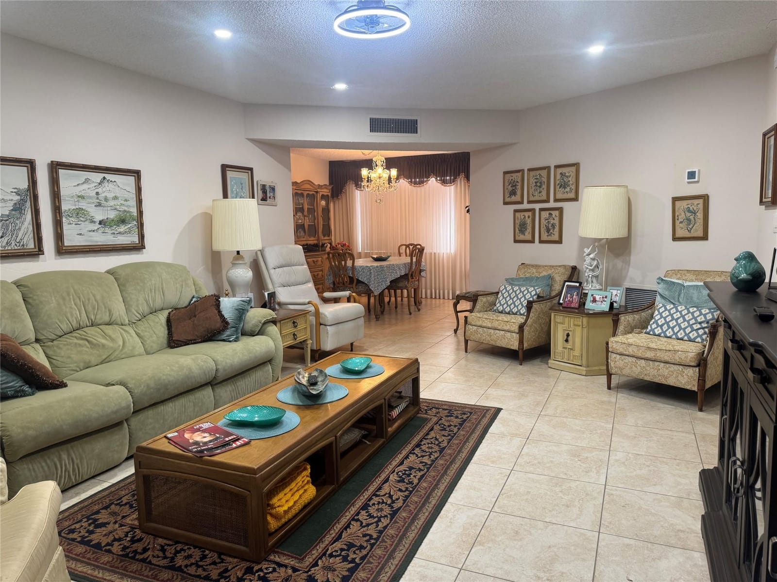 3940 NW 42nd Avenue 312, Lauderdale Lakes, FL 33319