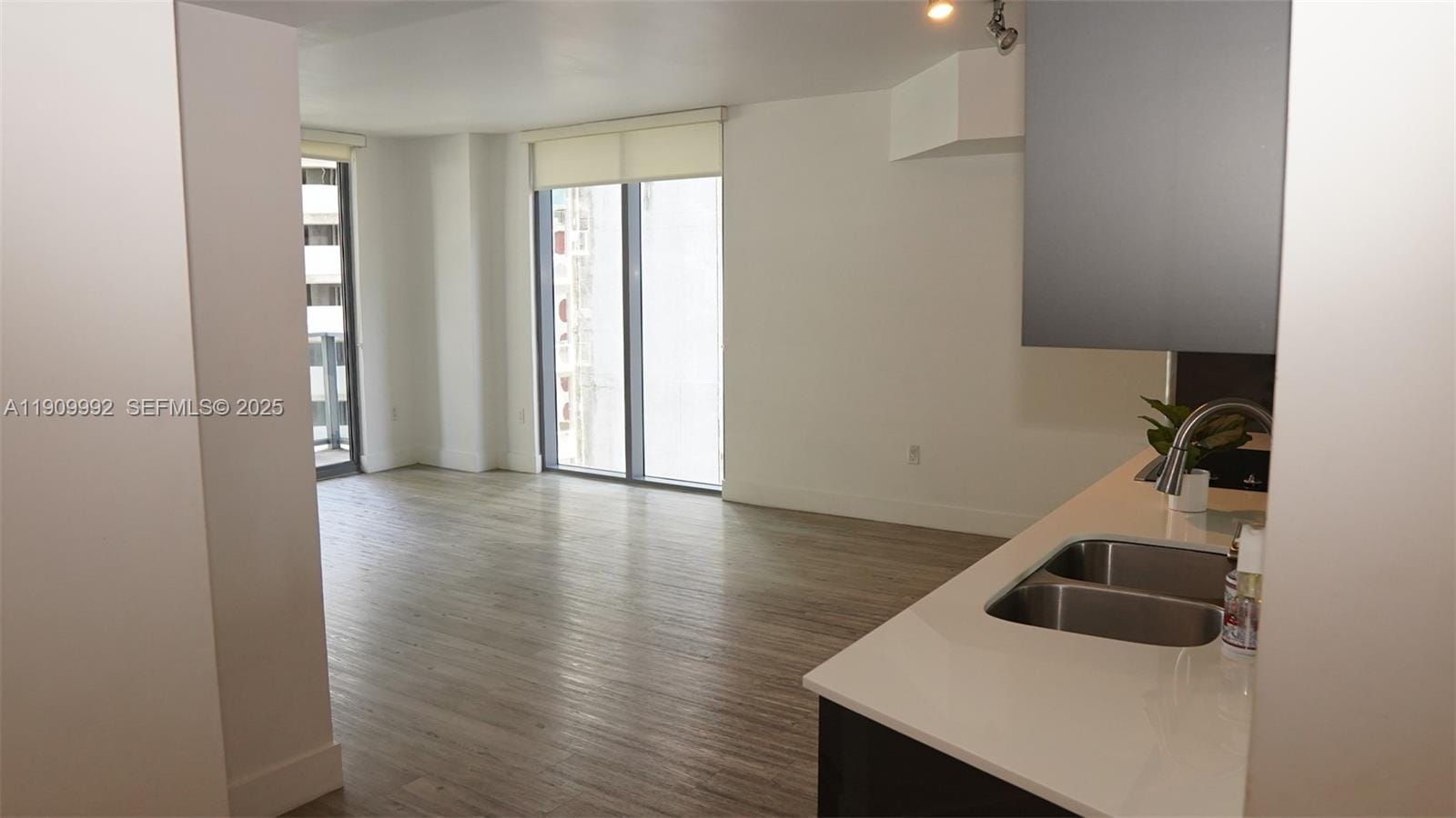 31 SE 6th Street 1108 — photo 10
