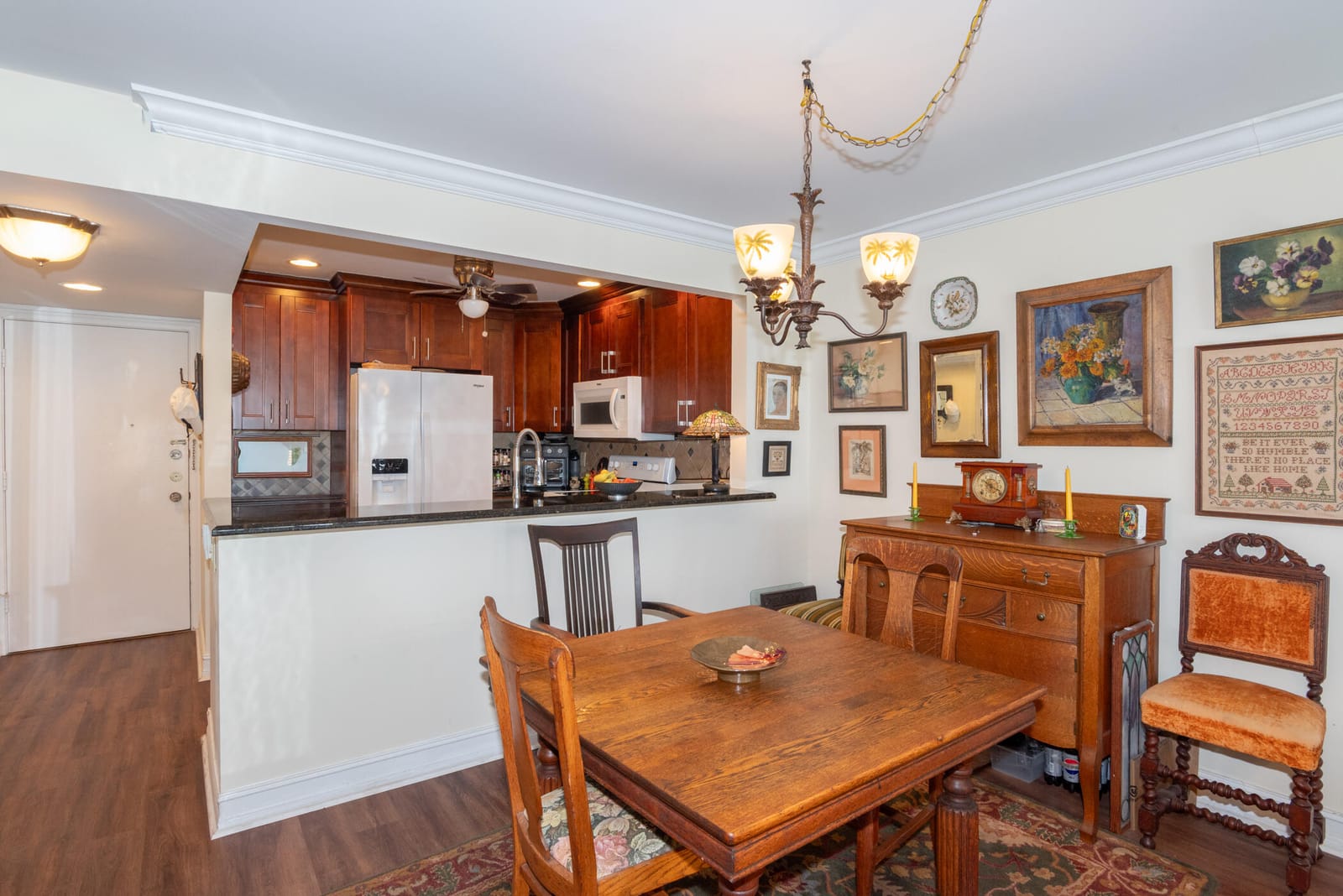 1516 S Lakeside Drive 411 — photo 8